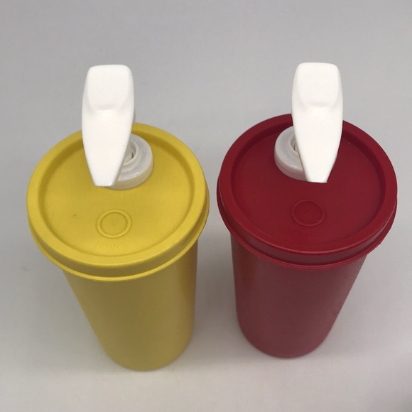 Tupperware Ketchup Mustard Dispensers Vintage USA made Yellow Red - Picture 4 of 14